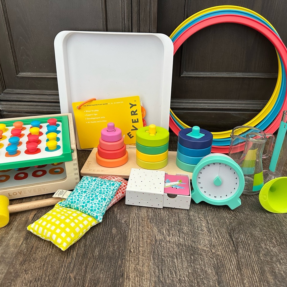 Lovevery The Investigator Play Set